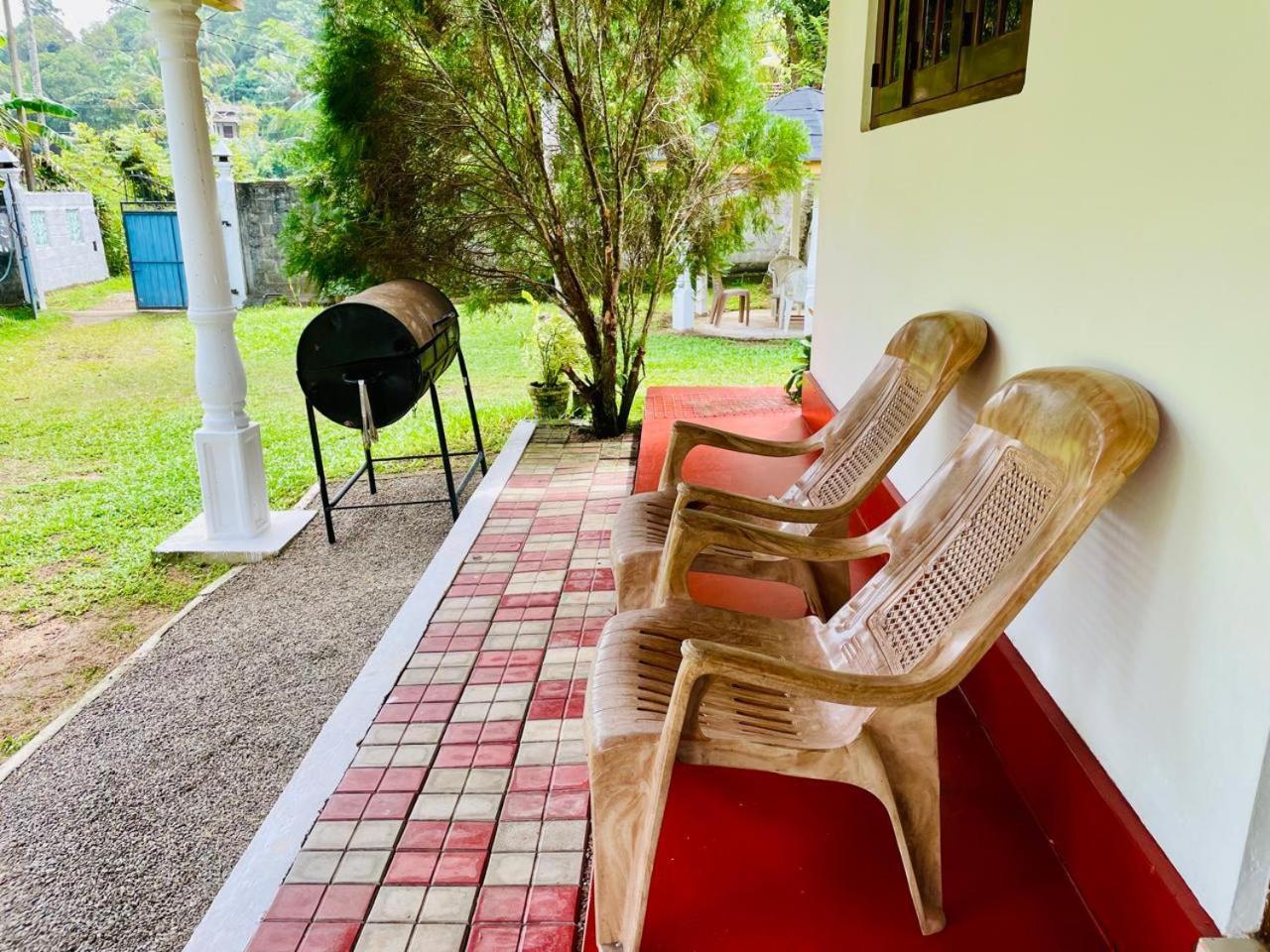 Secret Garden Mirissa Villa Exterior photo
