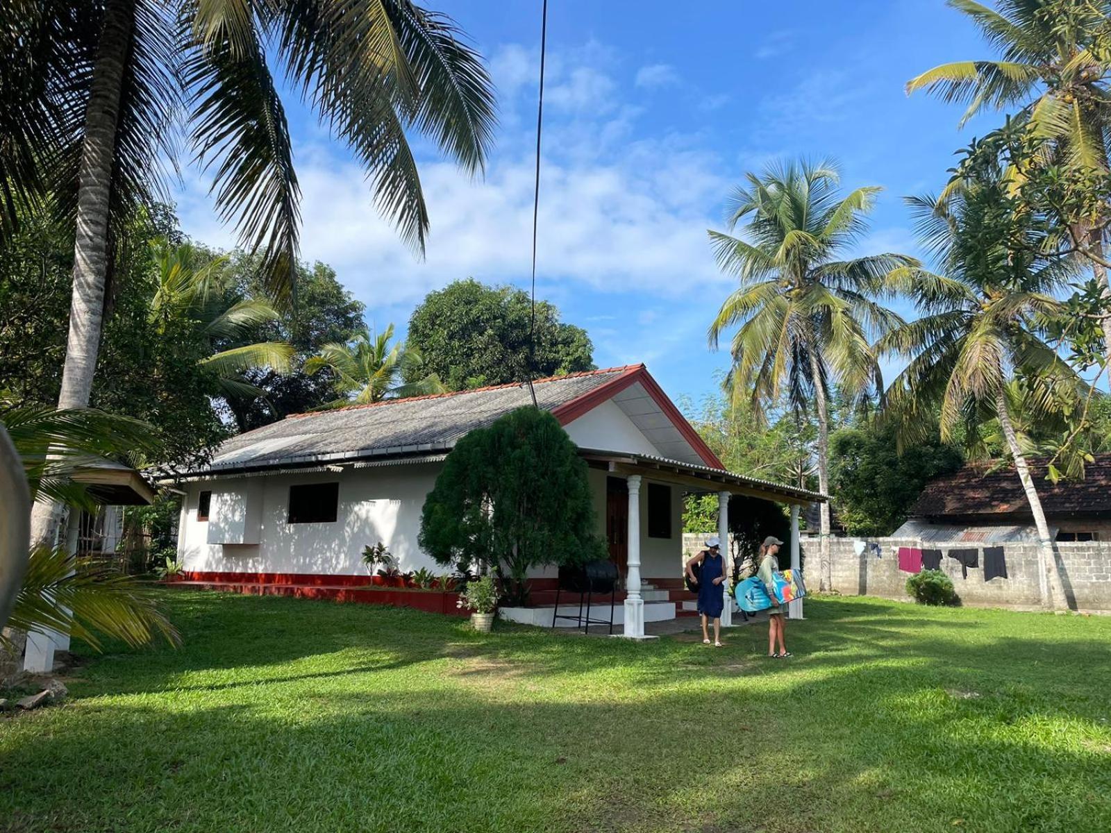 Secret Garden Mirissa Villa Exterior photo